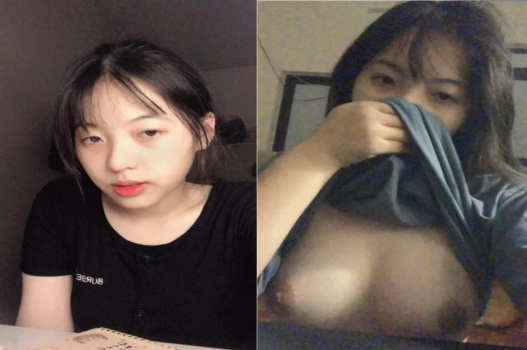 Đang tắm bạn trai lén nhìn