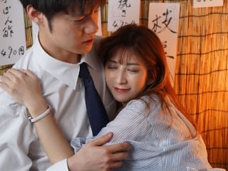 Mang crush say xỉn về nhà để tâm sự