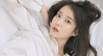 Được chị hàng xóm sung sướng