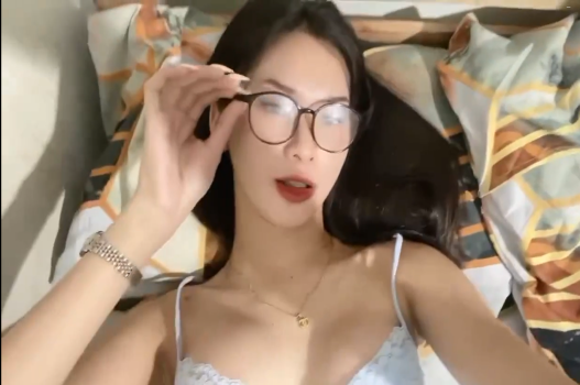 Xinh mông to còn gì để chê